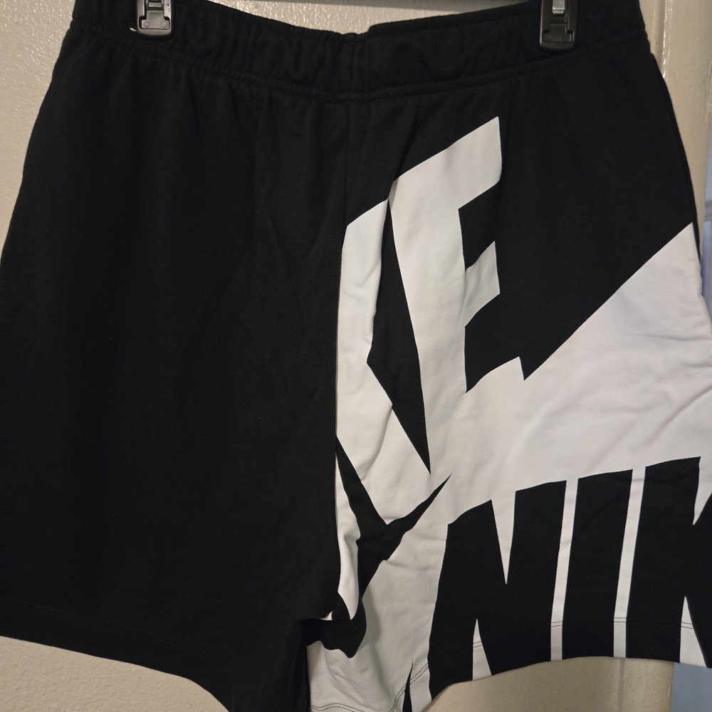 Nike Black & White Air Logo Men's Shorts - Picture 8 of 9